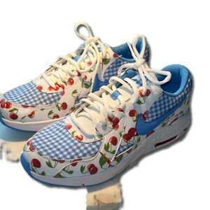 Nike Air Max Excee Cherry 🍒 Blue white size 7Y